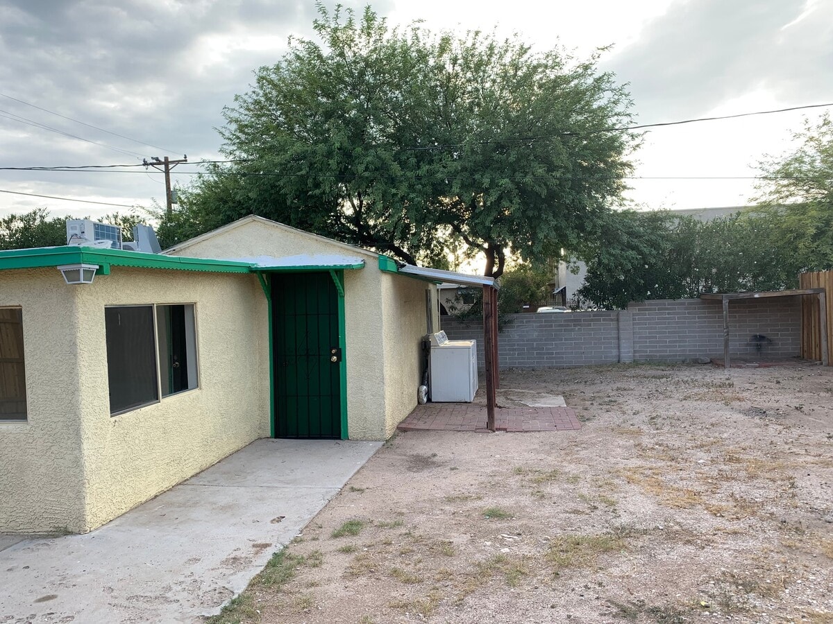 Photo - 826 E Lee St