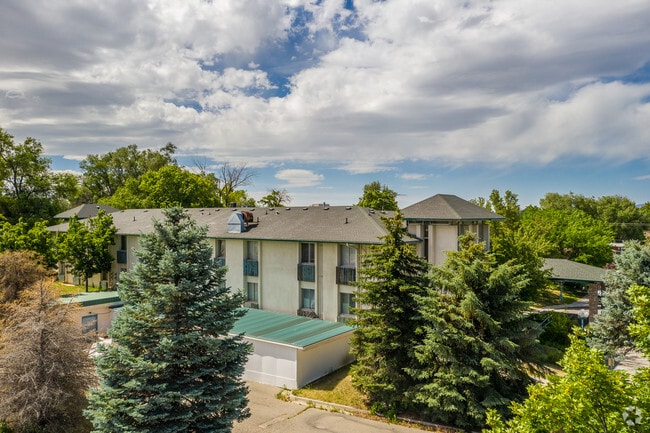 Photo - 404 E 5600 S