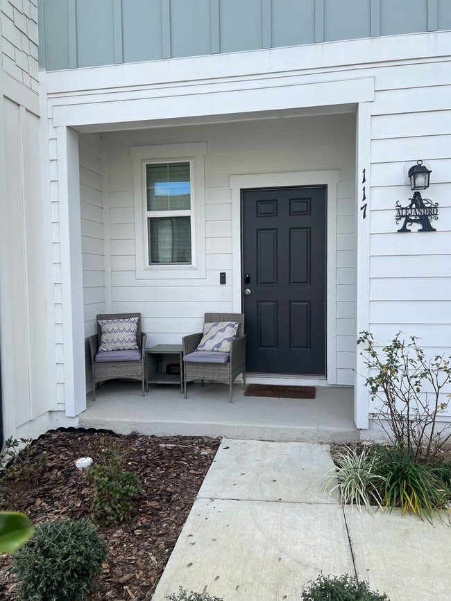 Photo - Modern 3-Bed Townhome w/ Garage in Desirable Davenport Community