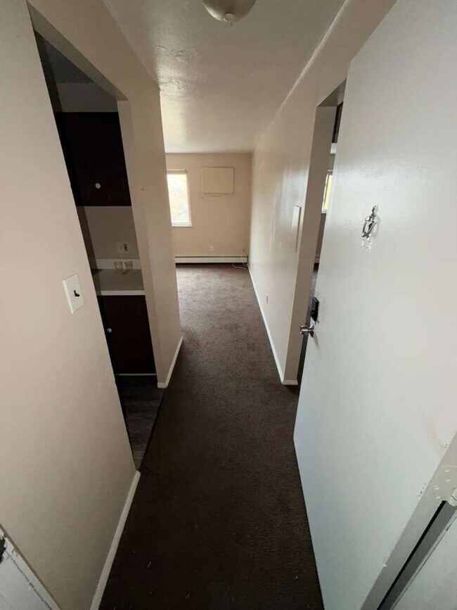 Photo - 14815 Euclid Ave Unidad 103