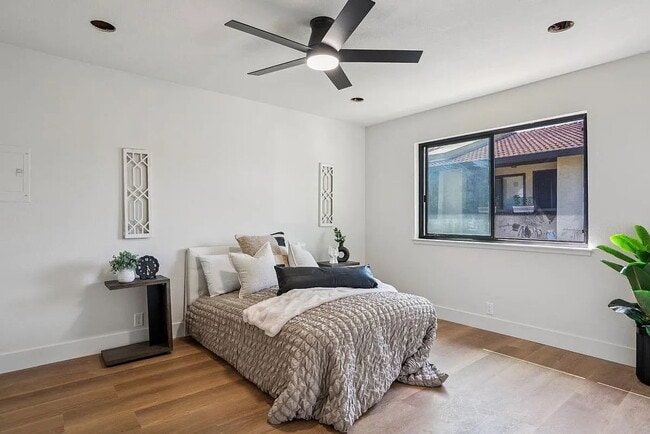 Photo - "Charming 1-Bedroom Retreat in the Heart of San Jose's Vibrant Community!"