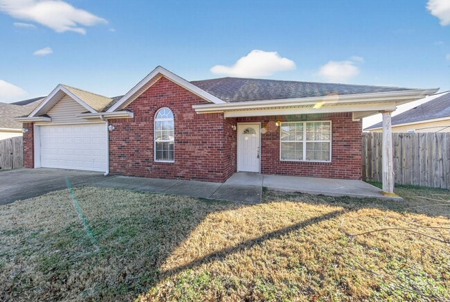 Building Photo - Are you looking for a short term rental. Look No further!!