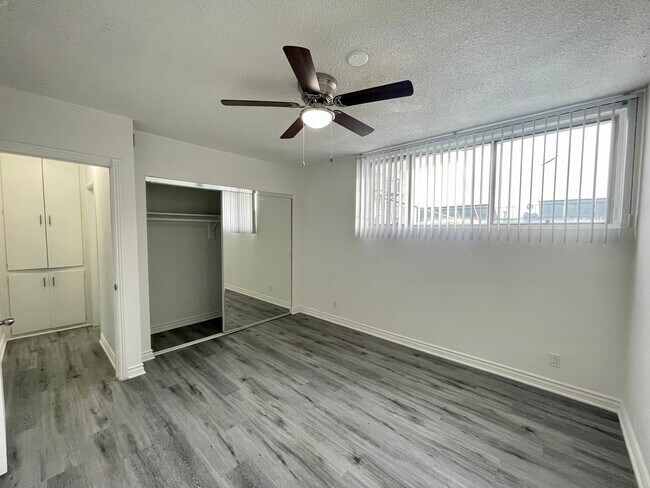Photo - 1029 N Ardmore Ave