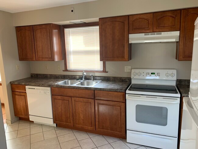 Photo - 2908 Durand Ave