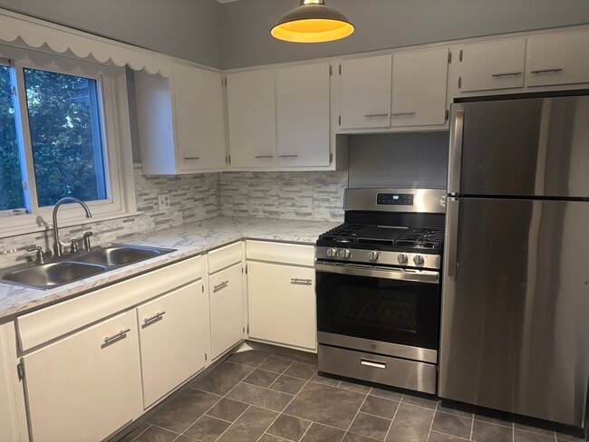 Photo - 17 Newman Place