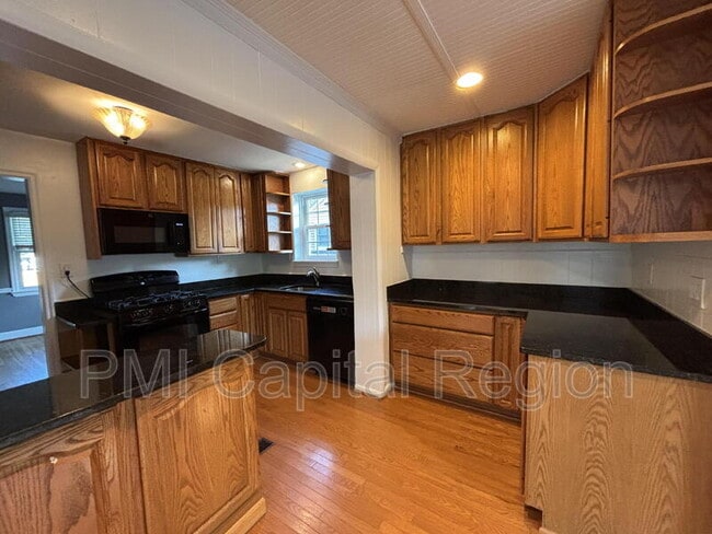 Photo - 8710 Maywood Ave