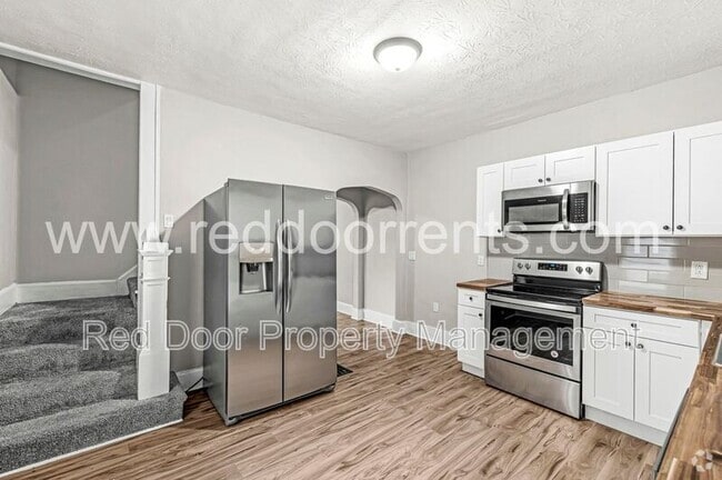 Building Photo - 2356 Stuart St Rental