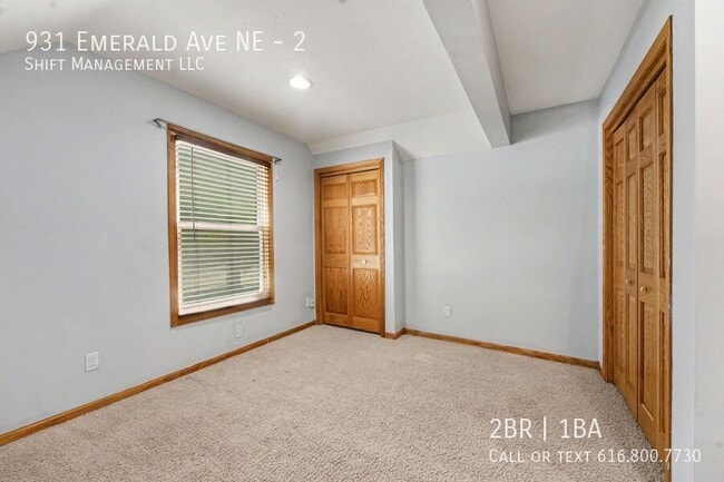 Photo - 931 Emerald Ave NE