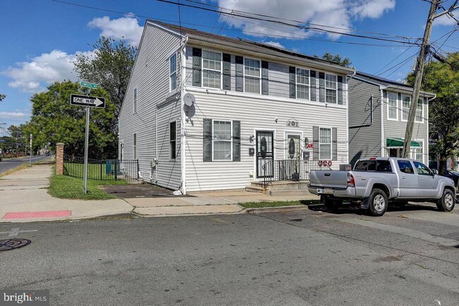 Building Photo - 156 Sweets Ave Rental