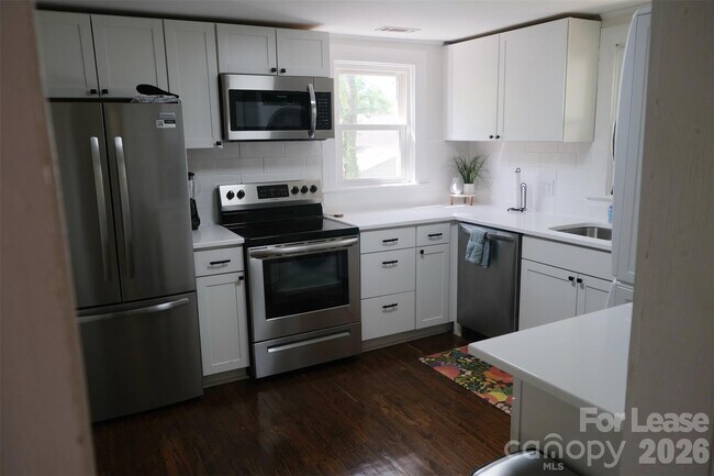 Photo - 1034 Charles Ave Unit B