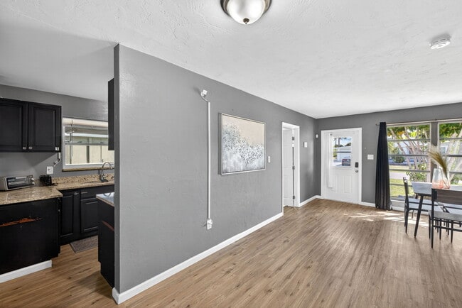 2159 Gerard Ct