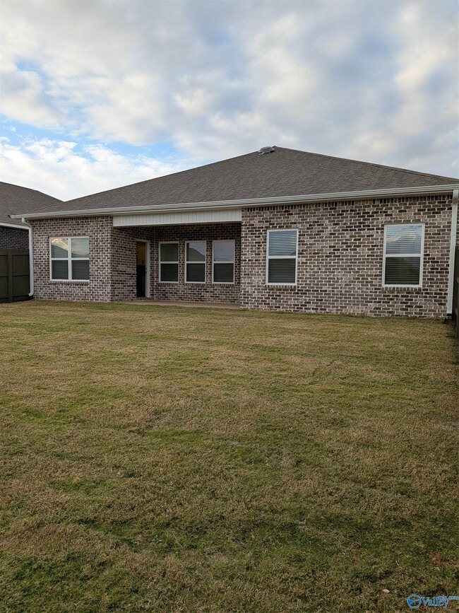 Photo - 336 Jackson Pt Cir