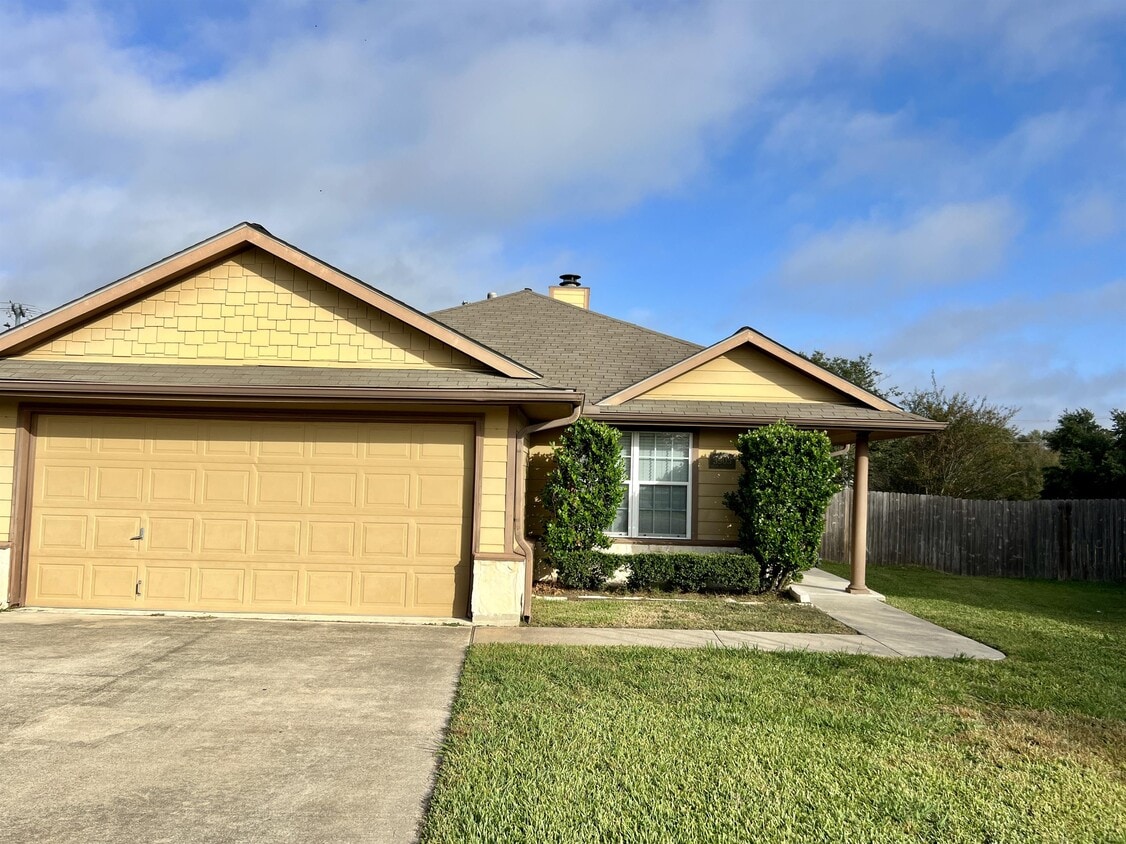 Photo - 3903 Crown Ridge Ct (College Station, TX)