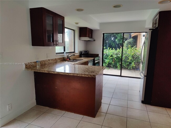 Photo - 181 Wimbledon Lakes Dr Townhome