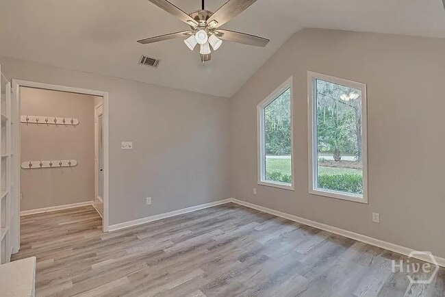 Photo - 196 Sayle Rd