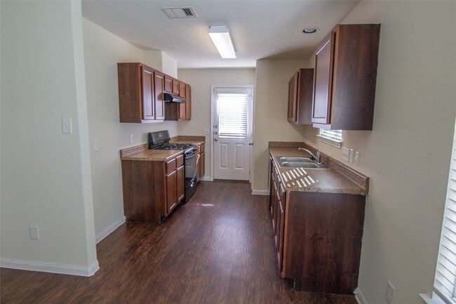 Photo - 21719 Martin Grove Ct