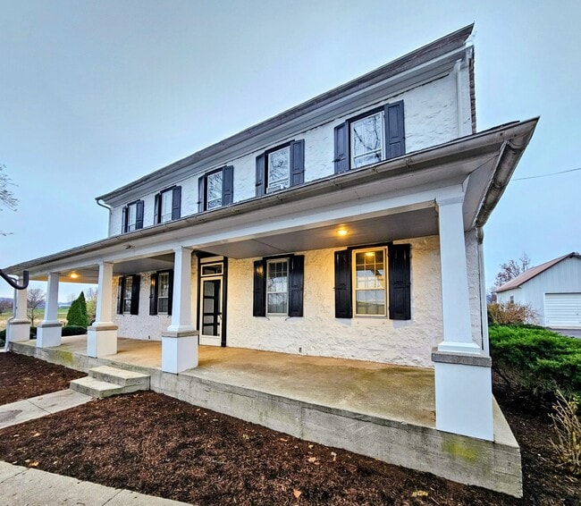 Photo - 105 S Windy Mansion Rd