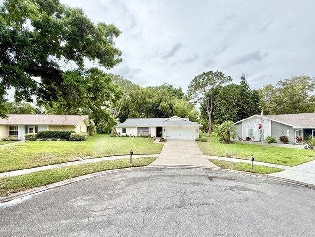 Photo - 2869 Thistle Ct N