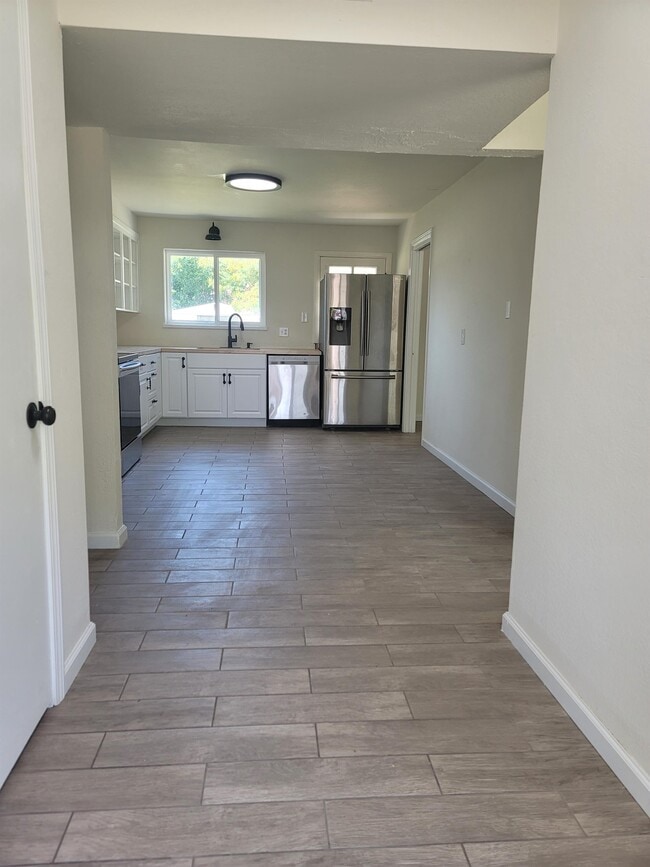 Photo - 3110 Bandolina Ave