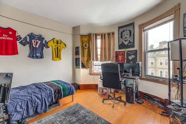 Photo - 121 Calumet St Unit 3