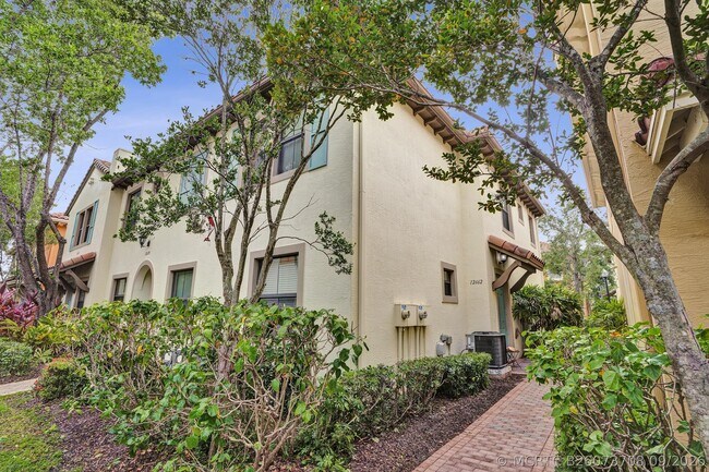 12662 NW 32nd Pl