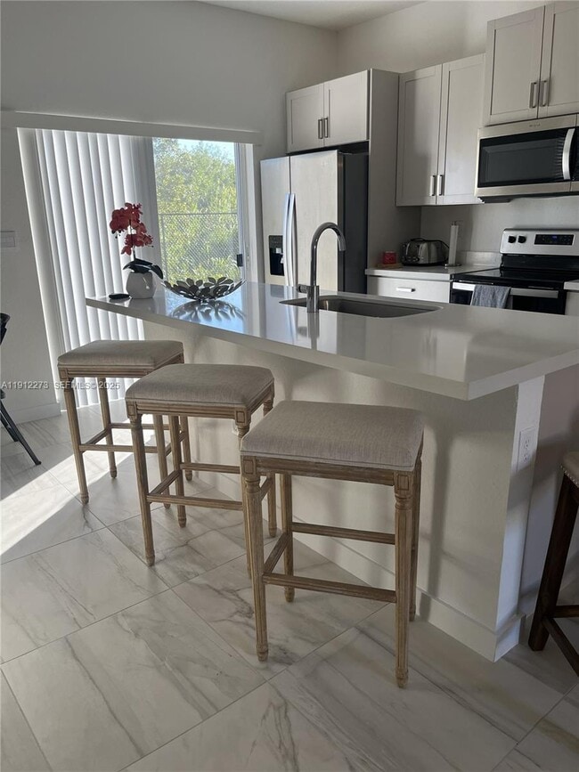 Photo - 784 SE 19th St