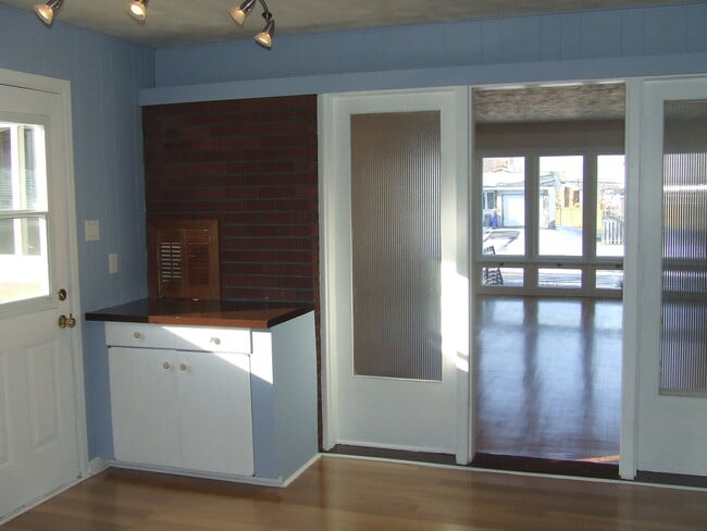 Photo - 30 Sunnycrest Dr