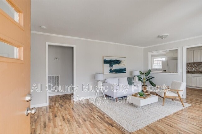Photo - 209 Rhine Dr