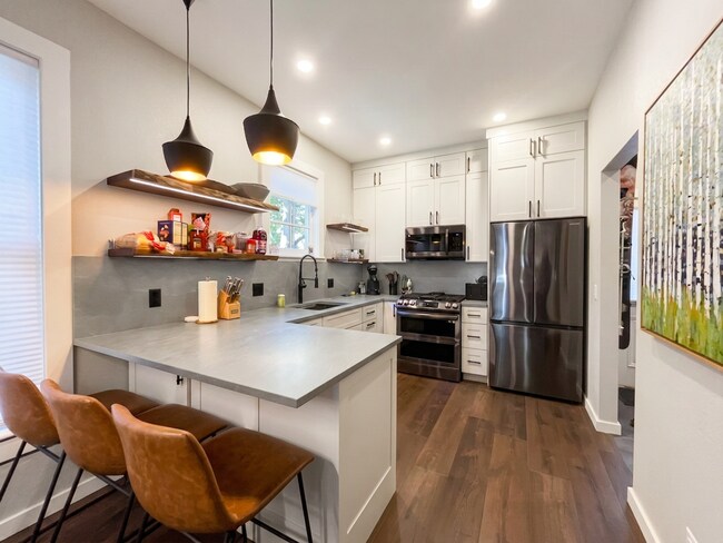 Photo - 218 N French St