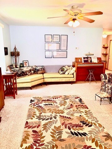 Photo - 604 E Illinois St