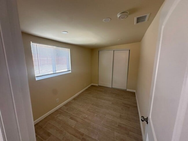 Photo - 82482 2nd St