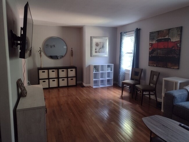 Photo - Beautifully renovated 4 bed 5 bath condo with a private back yard Unit 2