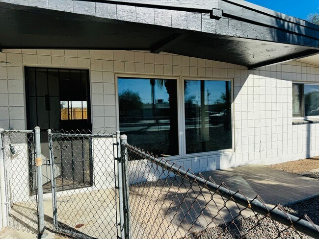 Photo - Spacious 3 Bedroom, 2 Bathroom Home with S...