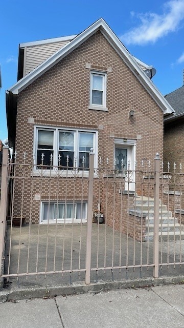 Building Photo - 944 W 32nd St Rental