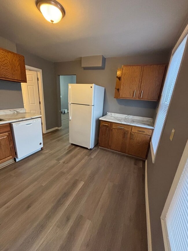 Photo - 810 Cameron Ave Unit 812 Cameron Ave