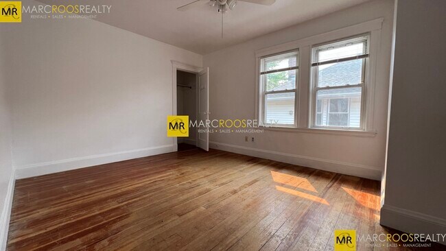 Photo - 26 Chetwynd Rd Unit #2