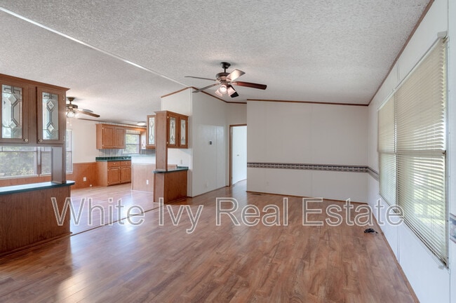 Photo - 37 -A Riverside Ln