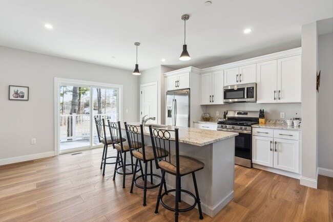 Photo - Bayberry Commons- 3 Bedroom 2.5 Bath Townh...