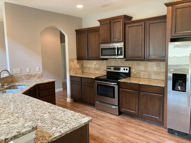 Photo - Bright 3BR Townhome with Bonus Room - Available NOW!