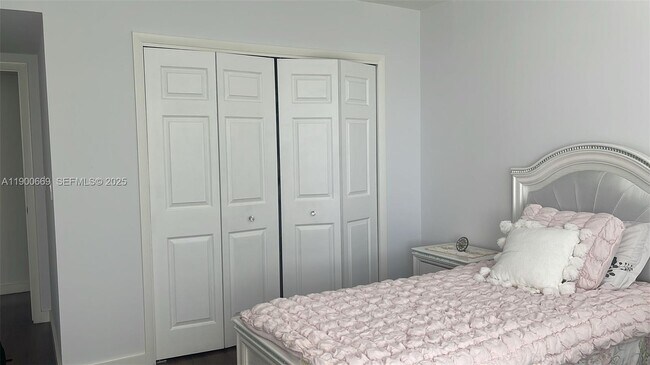 Photo - 1001 91st St Unit 503