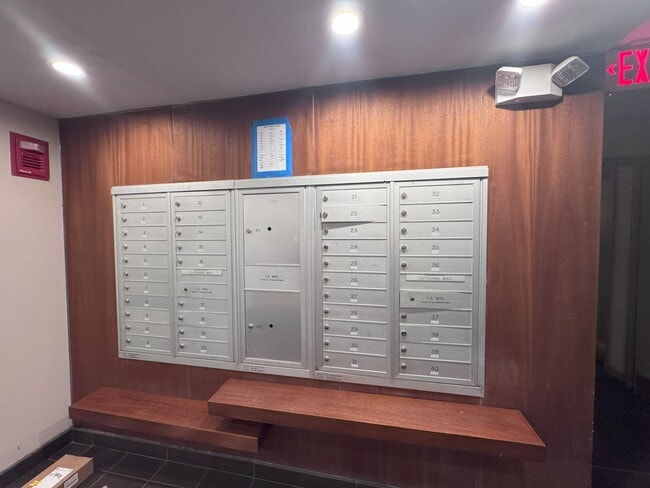 Photo - 325 Franklin St Unidad 401