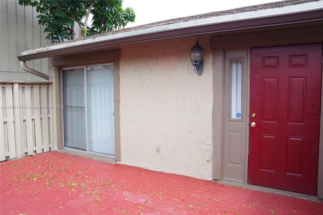 Building Photo - 2113 NW 59th Terrace Unit 61-C