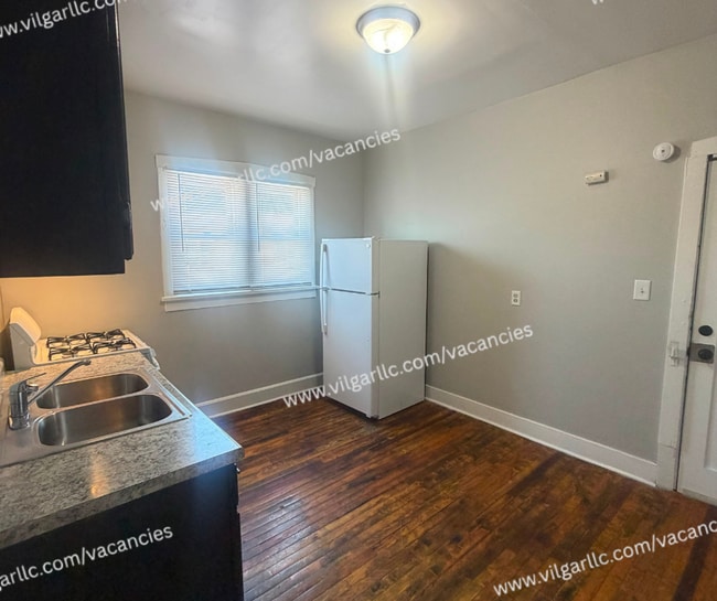 Photo - 4002 Alder St Unit 2R