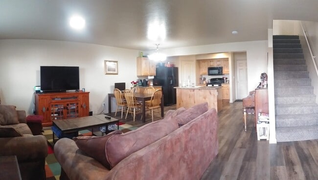 Photo - 1843 E 160 S