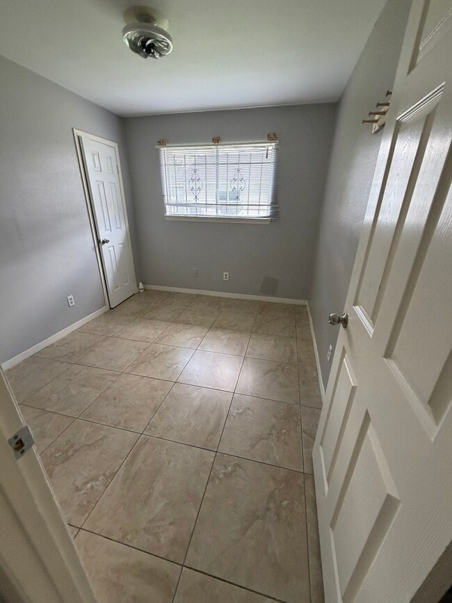 Photo - 7106 Haverton Dr