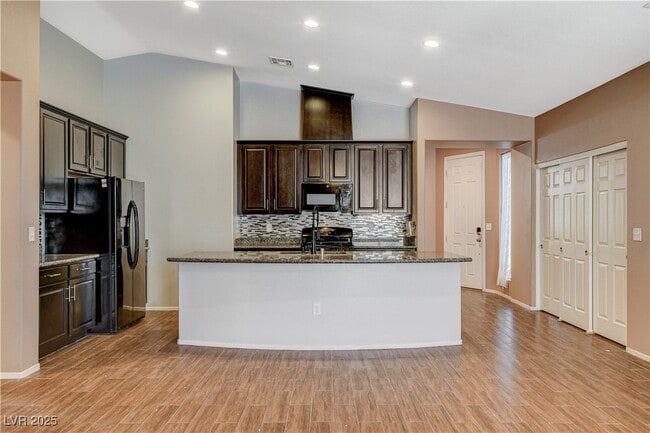Building Photo - 2104 LeatherBridge Ct Rental