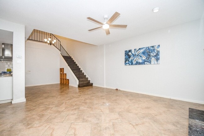 Photo - 1116 Bering Dr Unit 4