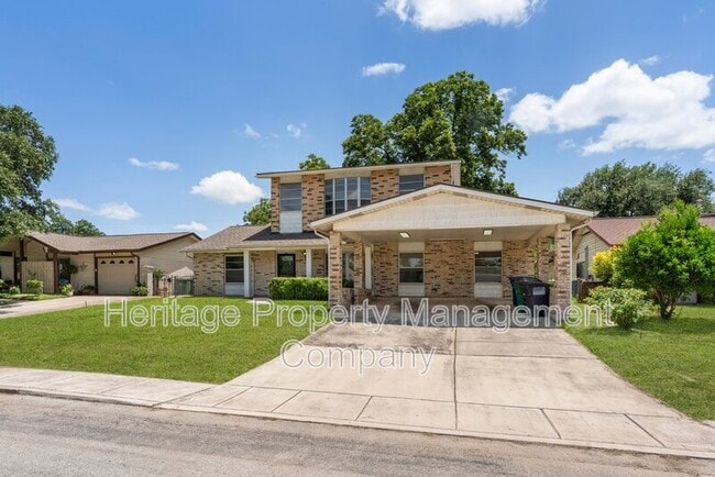 Building Photo - 3614 Versailles Dr