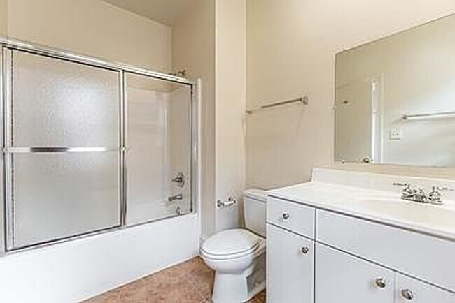 Photo - Spacious 3-Bedroom Apt on Cary St.