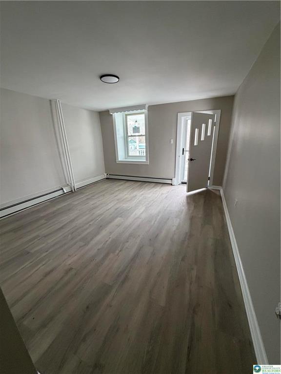 Photo - 212 W Bacon St